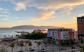 Pearl Seaview Apartment